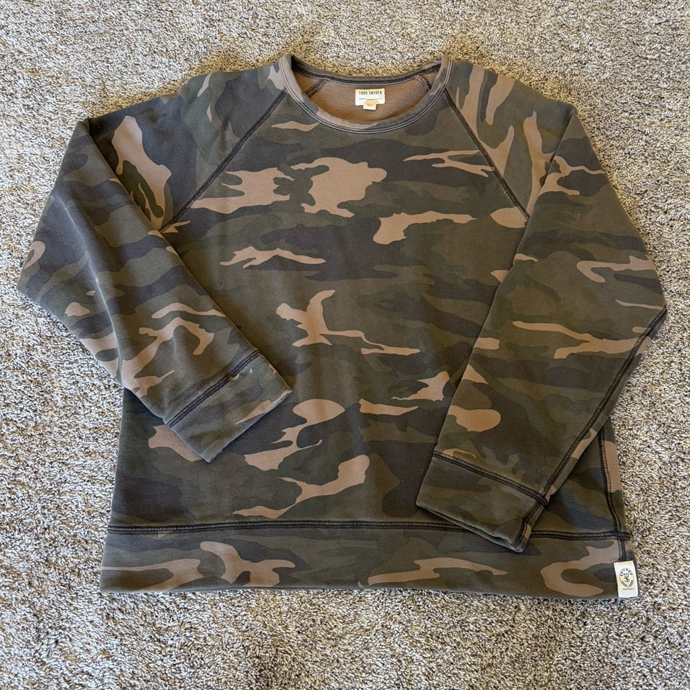 Todd Snyder Camouflage Crew Sweatshirt Large